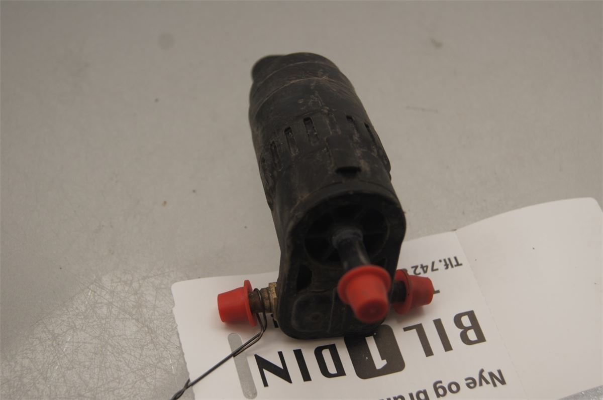 Spylerpumpe Frontrute – bilde 1