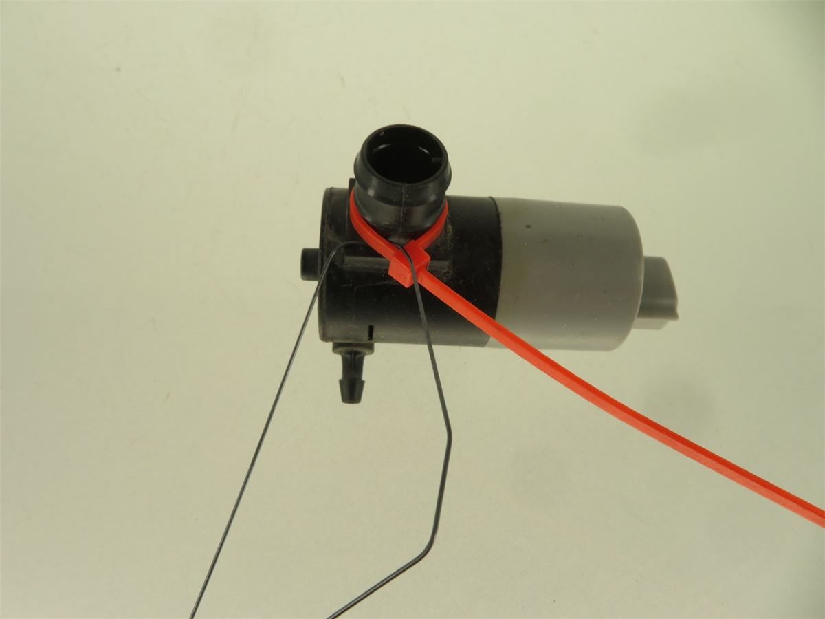 Spylerpumpe Frontrute – bilde 1