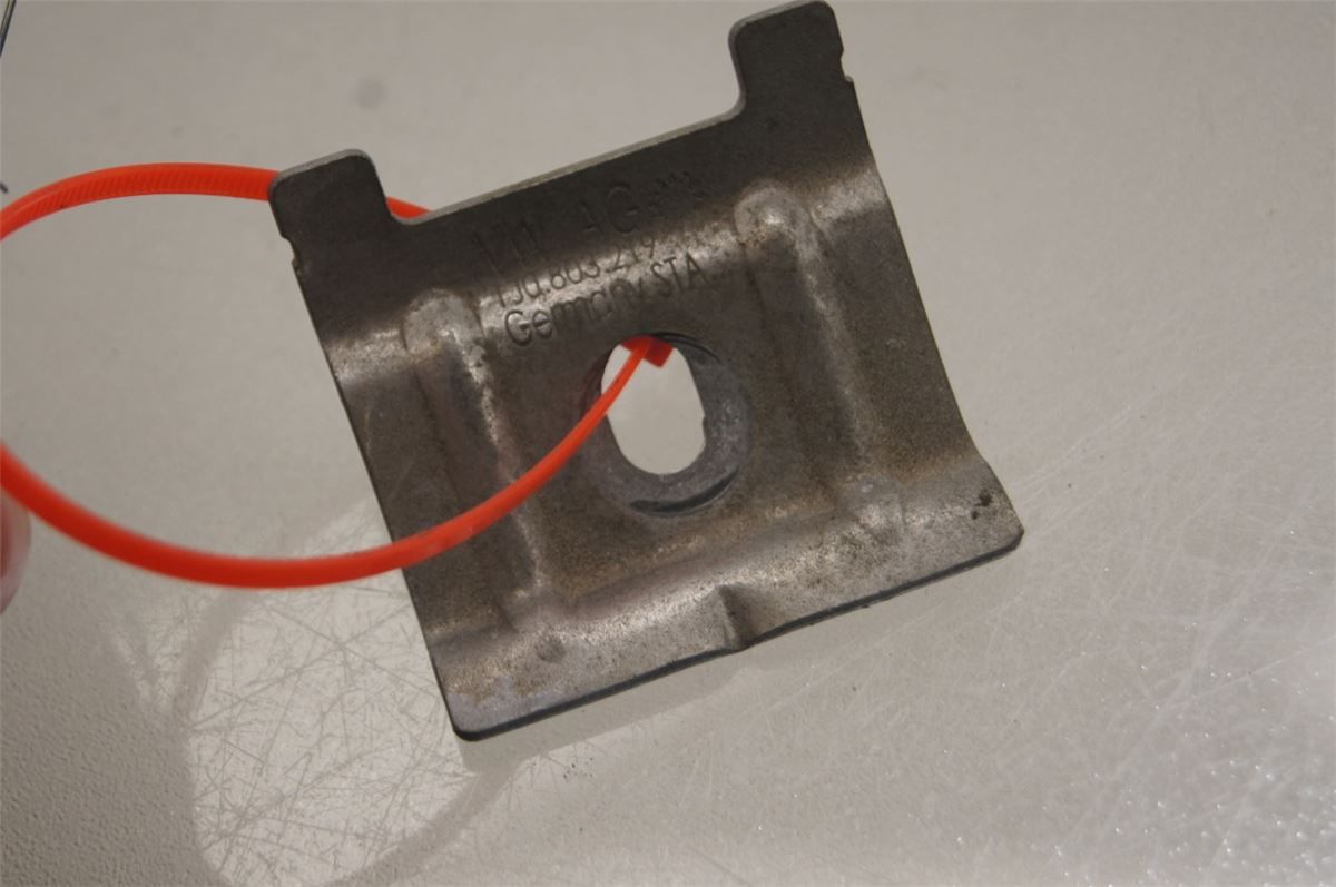 Batterikasse / Feste / Holder – bilde 2