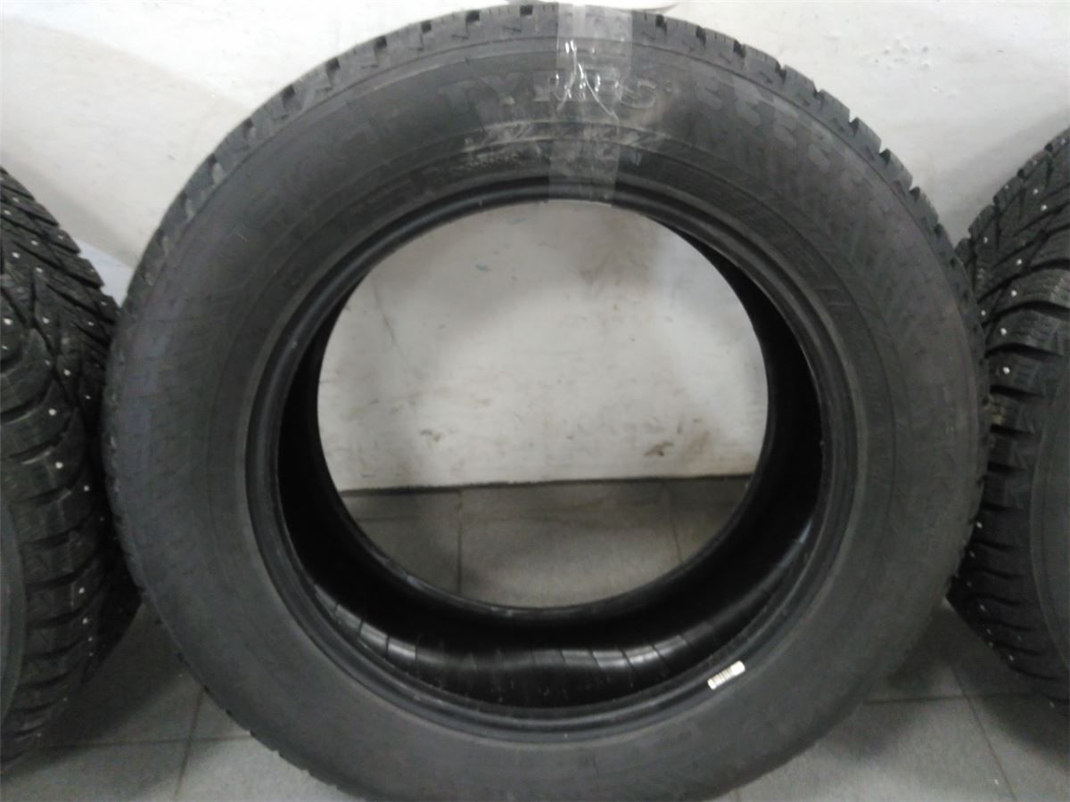 Dekk 18 235/60-18 – bilde 1