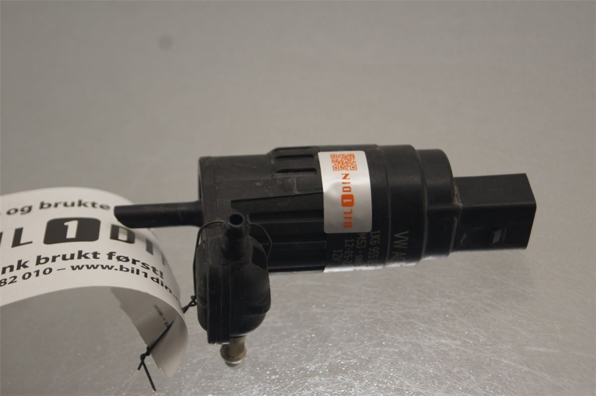 Spylerpumpe Frontrute – bilde 1