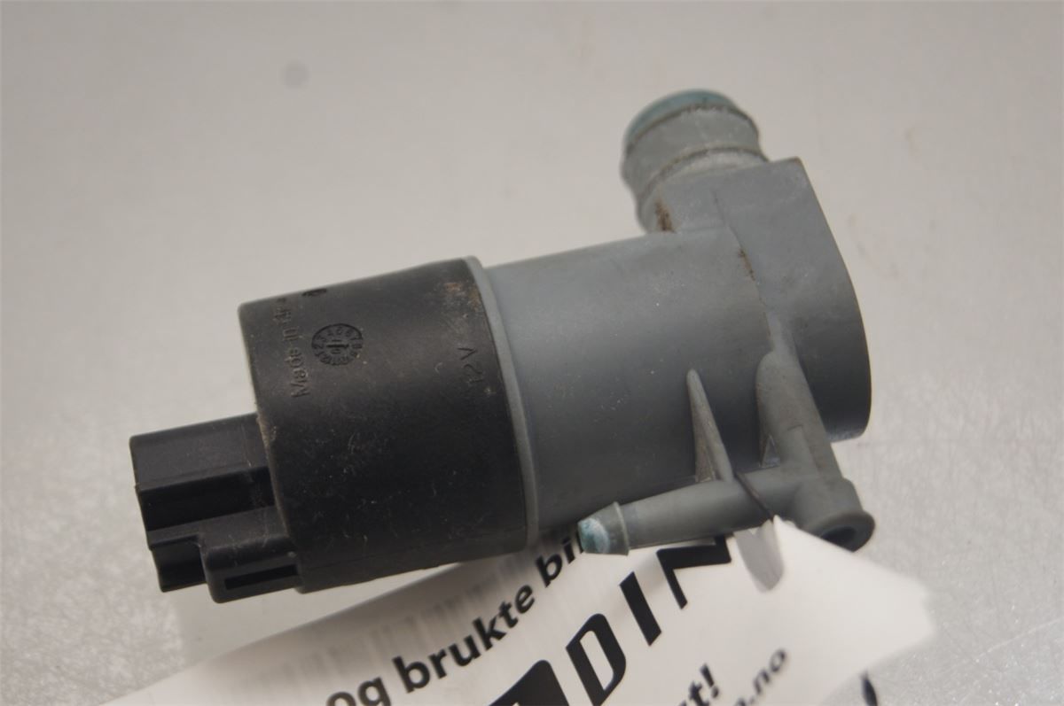 Spylerpumpe Frontrute – bilde 1