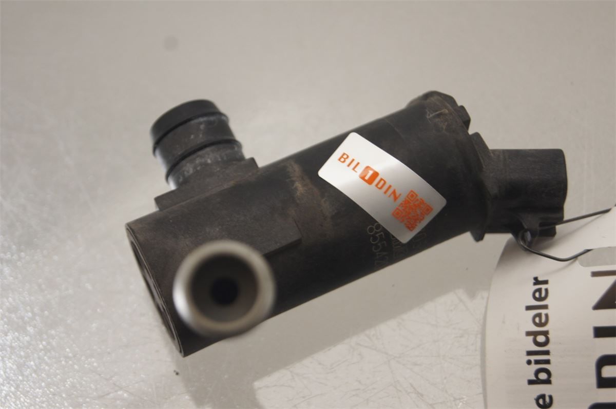 Spylerpumpe Frontrute – bilde 1