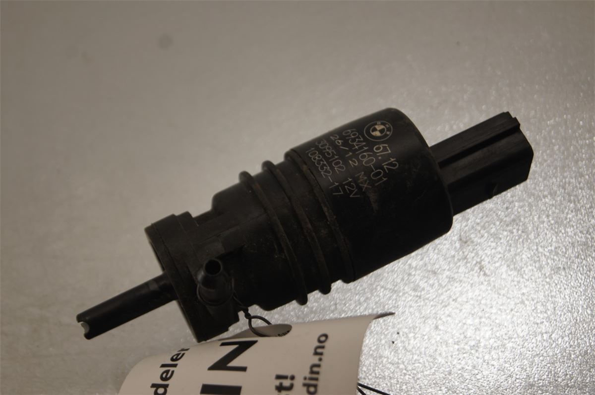 Spylerpumpe Frontrute – bilde 1