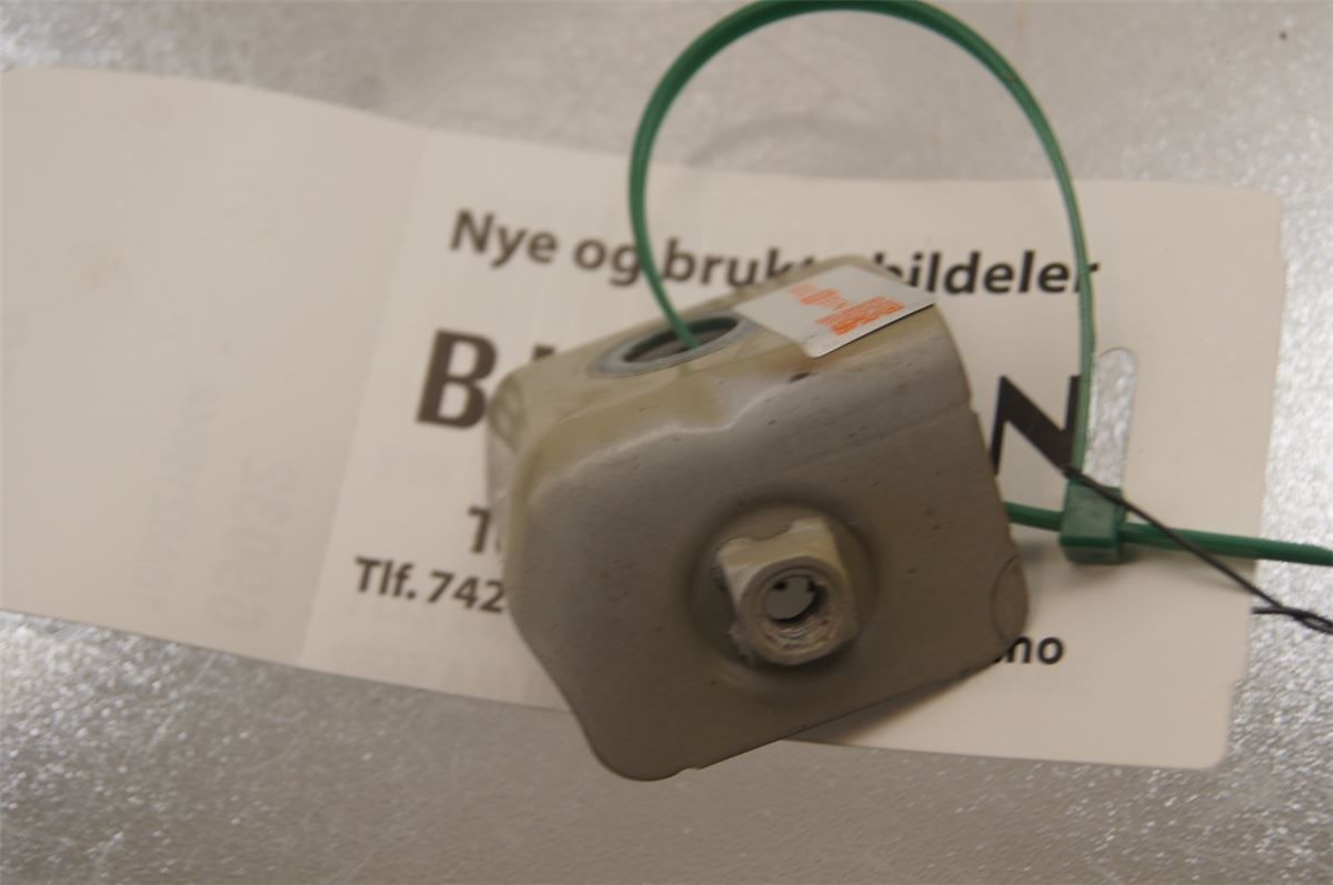 Skjerm Feste Foran Høyre – bilde 2
