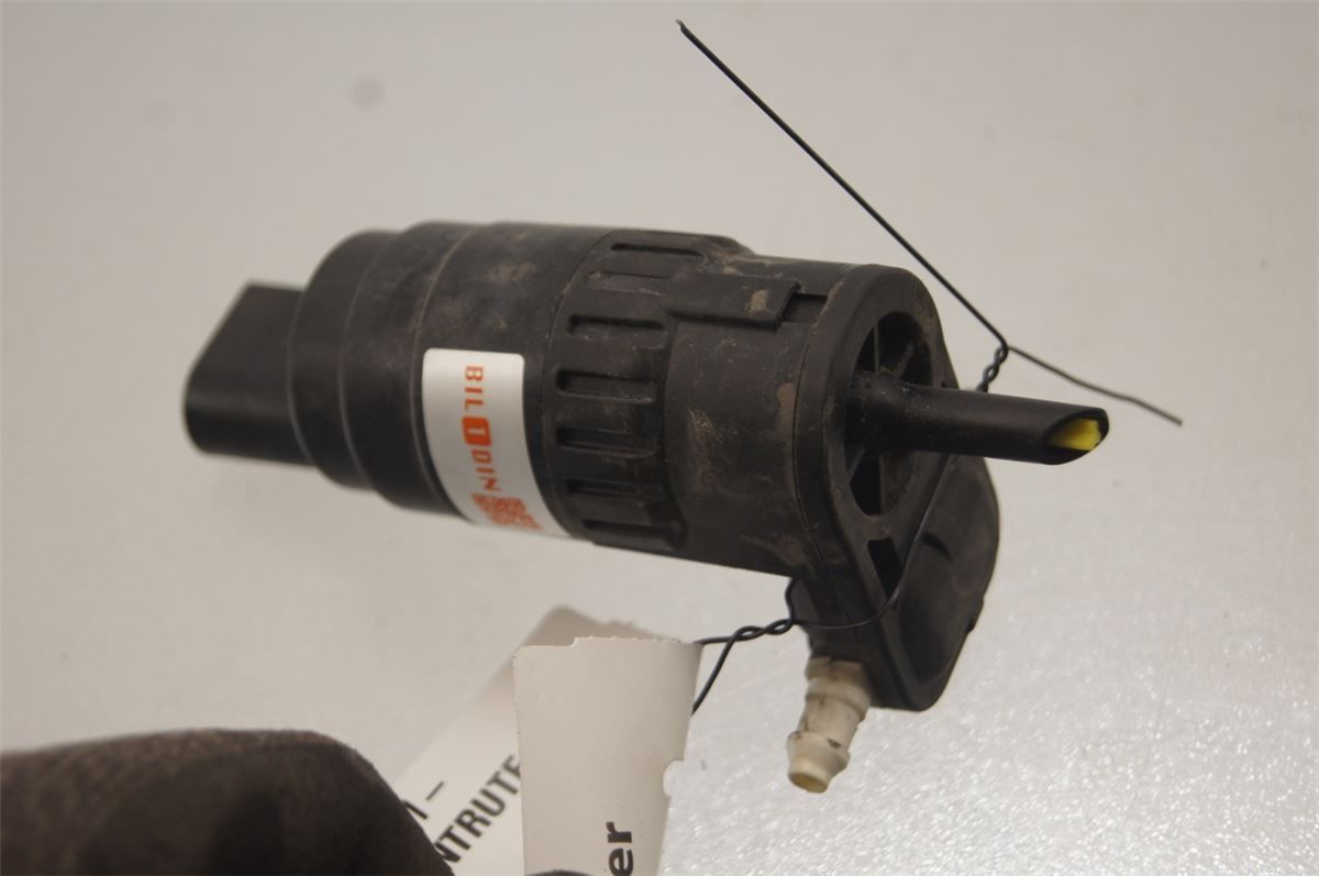 Spylerpumpe Frontrute – bilde 1