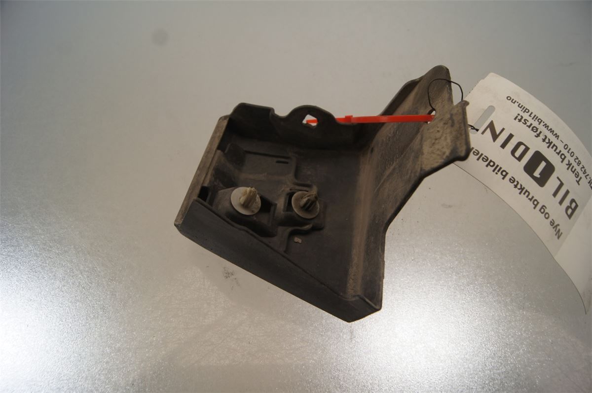 Front Plastdeklser – bilde 1