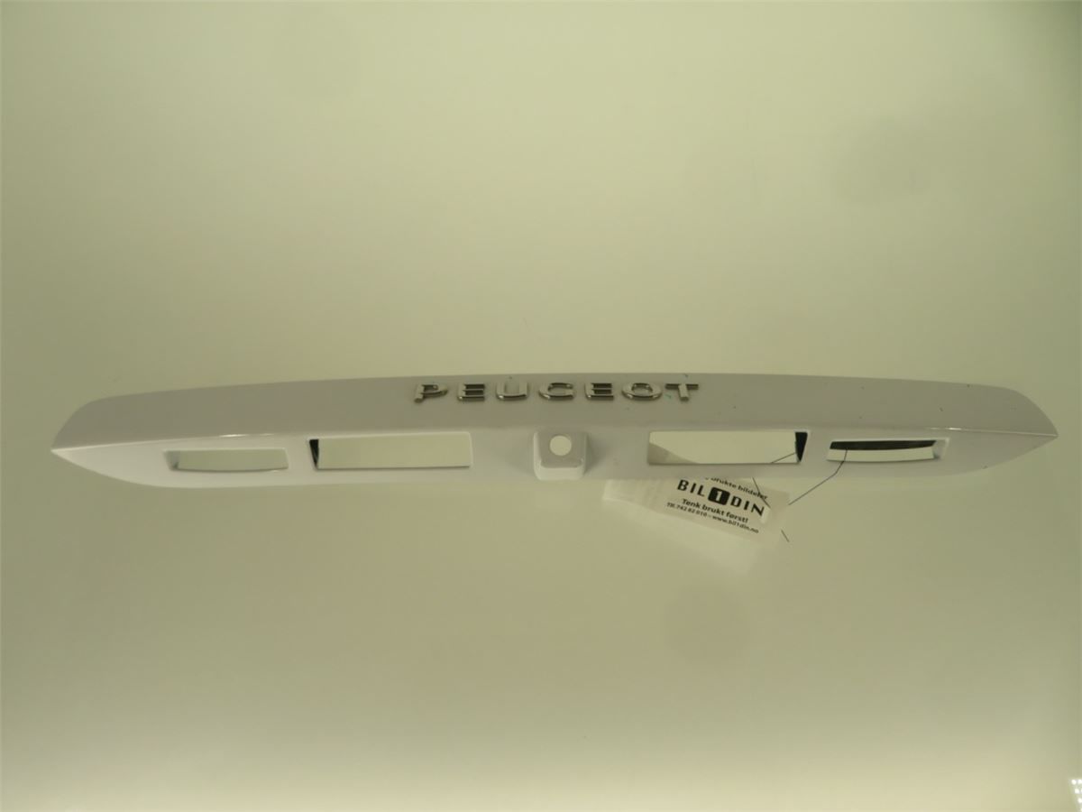 Front Plastdeklser – bilde 1