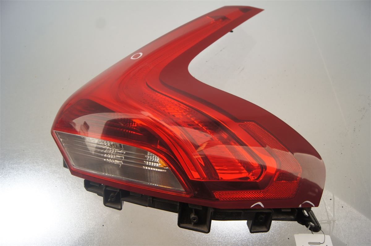 Baklykt Høyre – bilde 1