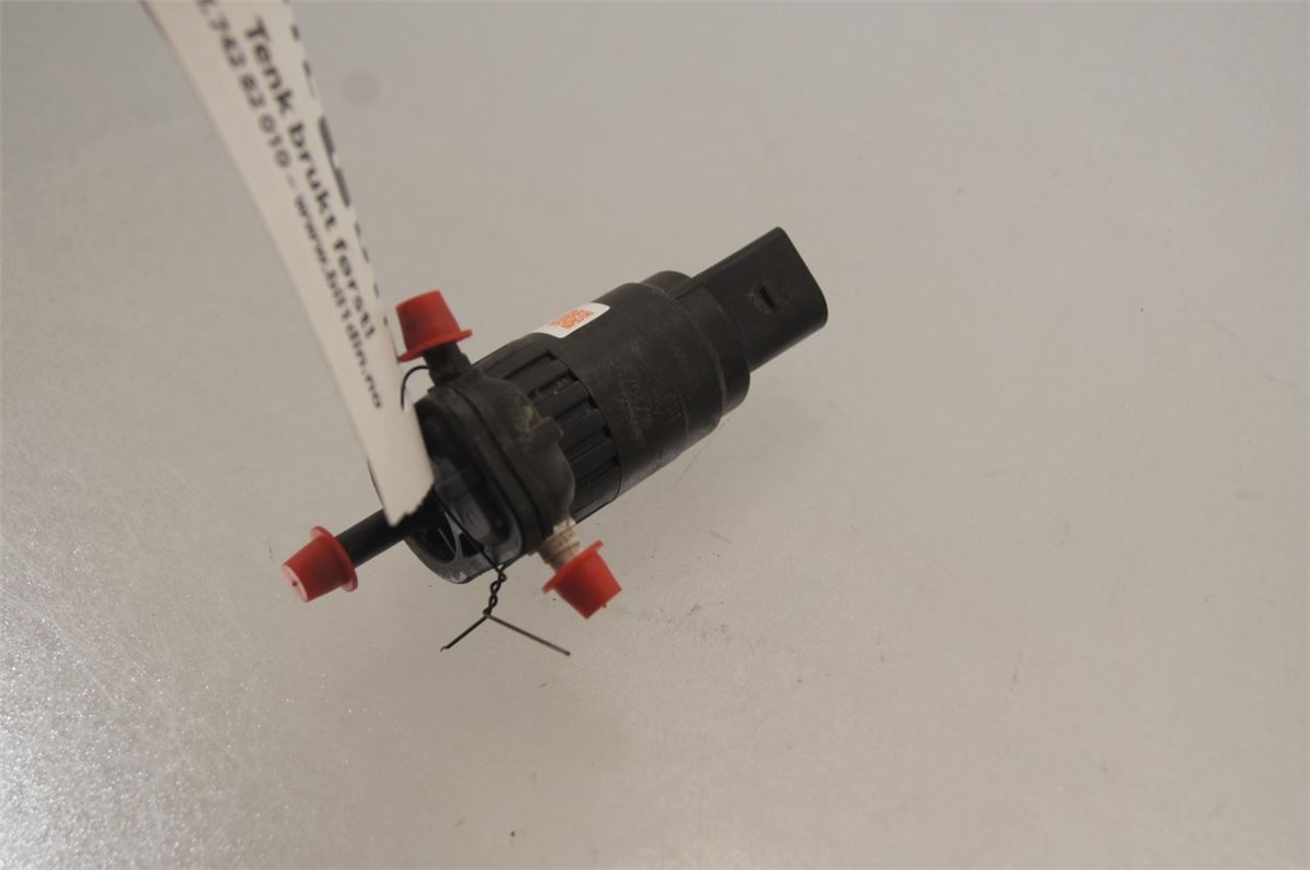 Spylerpumpe Frontrute – bilde 1