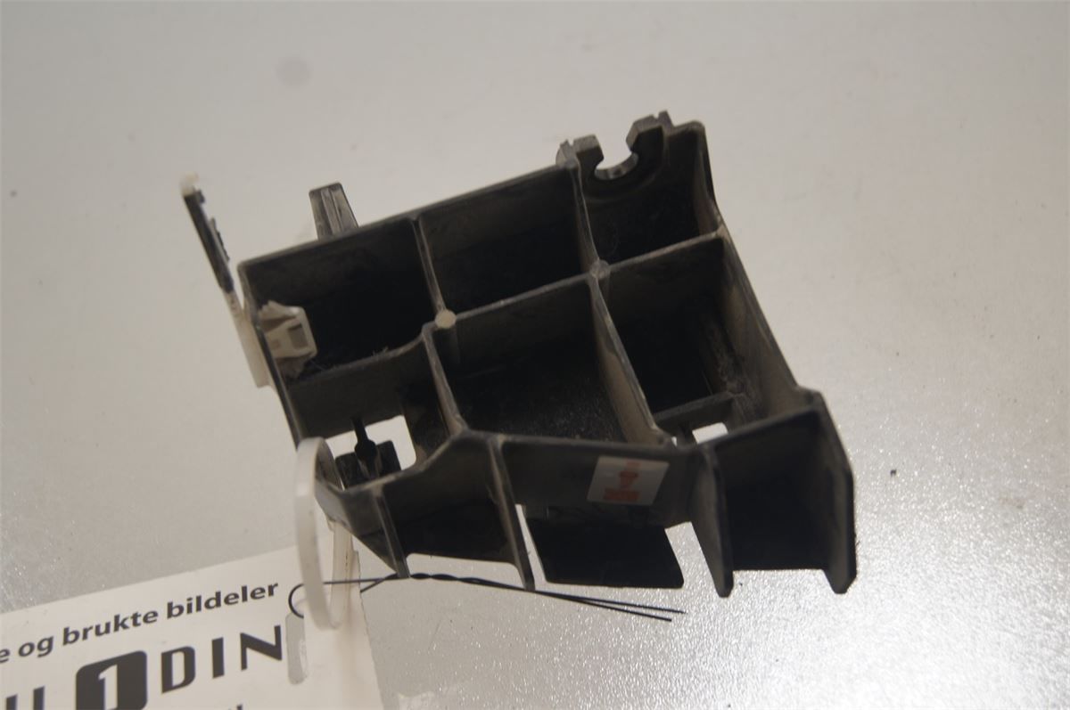 Baklykt Midt / Omramming – bilde 1
