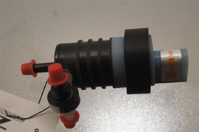 Spylerpumpe Frontrute – bilde 1