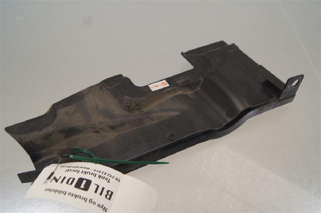 Front Plastdeklser – bilde 1
