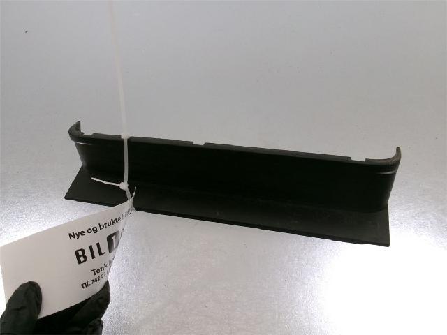 Baklykt Midt / Omramming – bilde 1