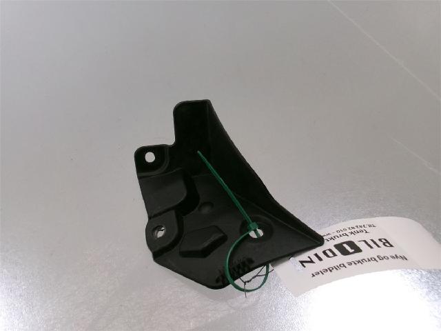 Front Plastdeklser – bilde 1